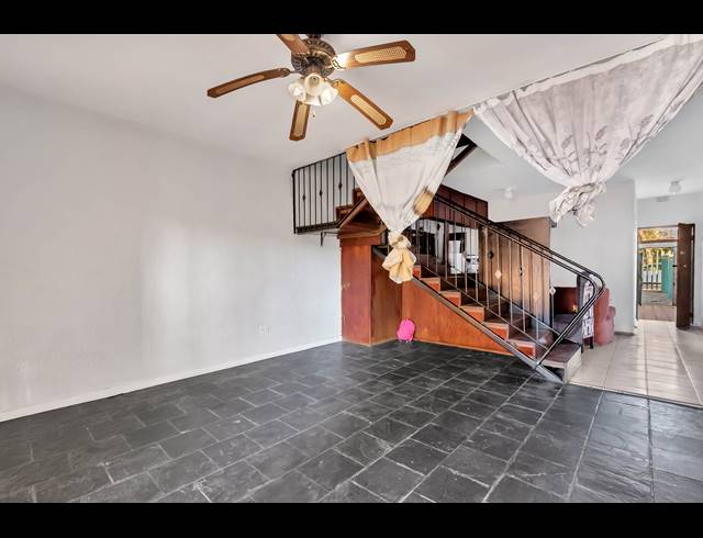 2 BEDROOM APARTMENT FOR SALE IN WINDSOR EAST